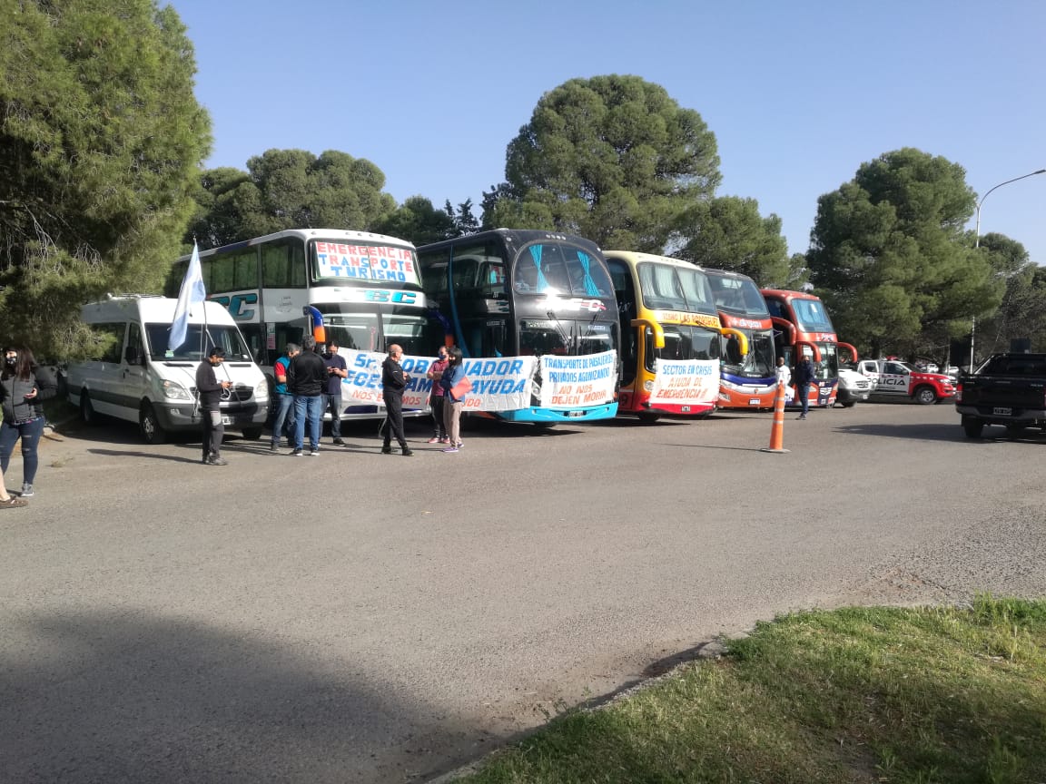 Los transportistas de Neuquén reclaman respuestas al Gobierno Provincial. (Foto: Gentileza).