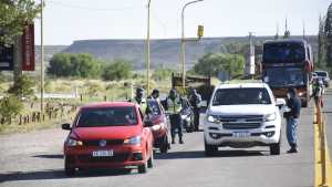 Cómo serán los controles en las rutas de Neuquén por el finde largo