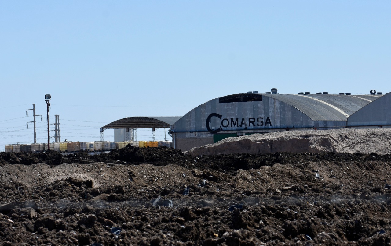 La empresa Comarsa está bajo una investigación de la fiscalía de Delitos Ambientales de Neuquén. Foto: Florencia Salto. 