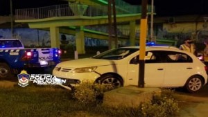 Centenario: conducía alcoholizado, huyó de un control y chocó