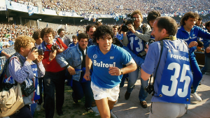 Es oficial: el estadio de Napoli se llama Diego Armando Maradona