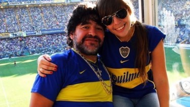 Dalma usó esta foto con Diego para recordarlo y agradecer a la directiva boquense. 