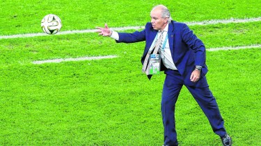 Alejandro Sabella es recordado por propios y extraños tras su fallecimiento. 