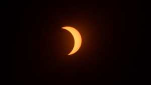 Paso a paso: así fue el eclipse solar a 25 km de El Cuy