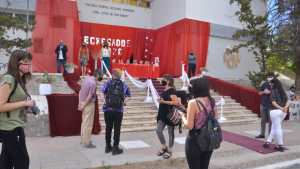 Pese a la autorización fueron pocos los actos de egresados en Neuquén