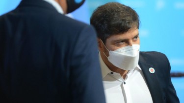 Kiciloff anunció en su cuenta de Twitter que está aislado junto a su familia.