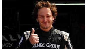 Campanera anunció que se retira del TC