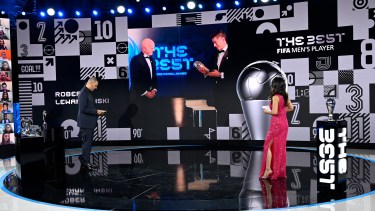 A los 32 años, Lewandowski ganó su primer premio The Best. (Foto: AP)