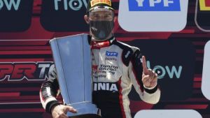 Ganó Rossi y abandonó Urcera en el Súper TC 2000