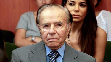 Menem sigue internado pero el fin de semana le darían el alta