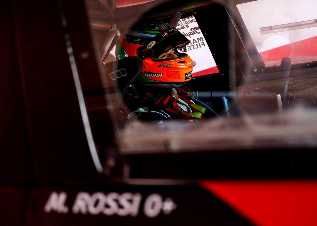 Rossi ganó la primera final del Top Race