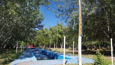 El municipio de Chichinales está terminando de acondicionar el balneario municipal. (Foto Néstor Salas)