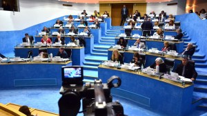 Río Negro desarticula el plan de tarjetas para los estatales