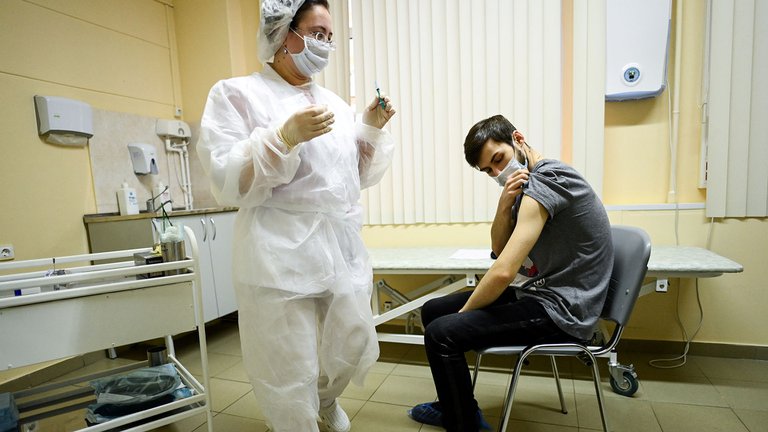 Rusia ya vacuna contra el coronavirus, que ya es principal causa de muerte en EEUU. 