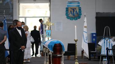 Así despiden los restos de Alejandro Sabella en el predio de AFA en Ezeiza. 
