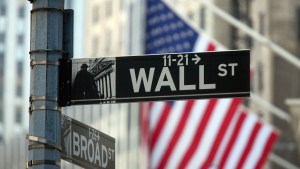 Wall Street continúa en baja y pronostican los peores resultados desde la crisis de 2008