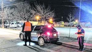 Río Negro: 53 detenciones por no cumplir la restricción horaria
