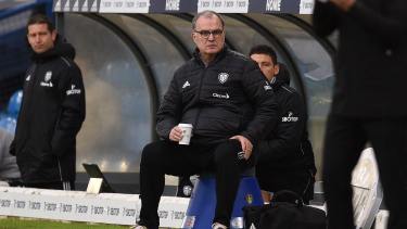 El equipo de Bielsa se mide con el de Mourinho.