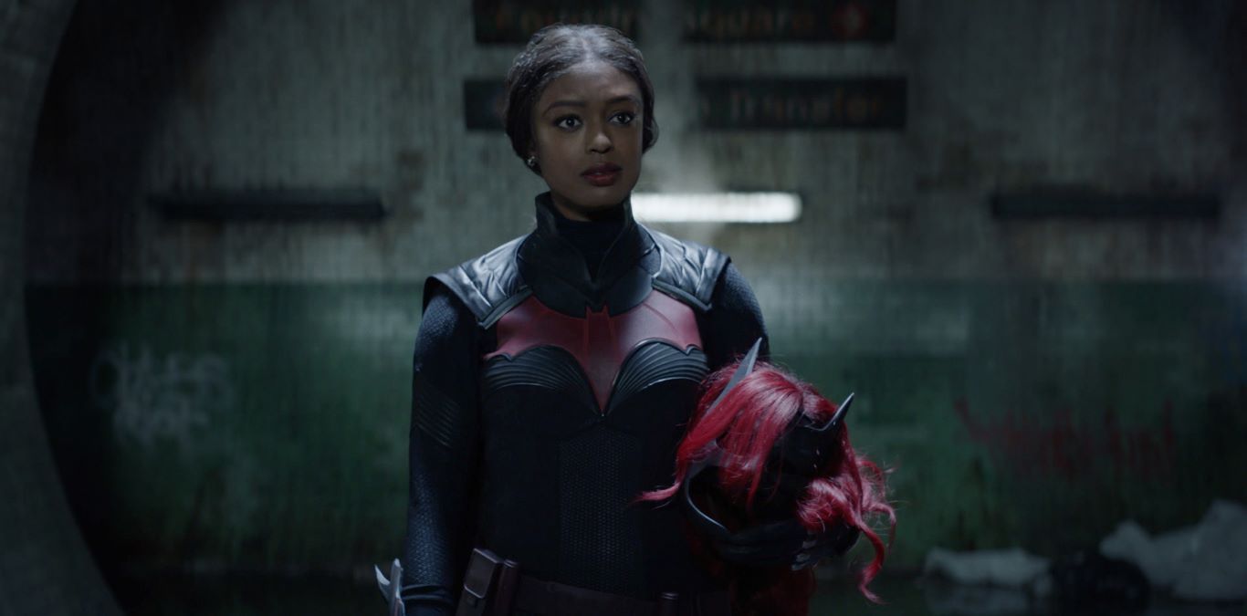Javicia Leslie  es la primera actriz negra en encarnar a una heroína de DC