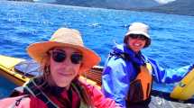 Imagen de Aventura: las dos amigas que recorrieron los 357 km del Nahuel Huapi en kayak