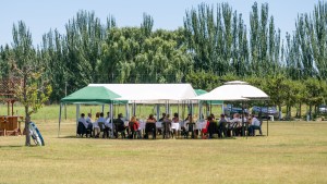 Carreras relanzó su gestión y le pidió a sus funcionarios  «salir” al territorio