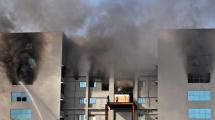 Imagen de Incendio en la sede del mayor fabricante de vacunas del mundo, situado en India