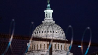 Washington tomó medidas los últimos días y parece un campamento atrincherado. (Foto: AP)