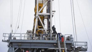 El gobierno homologó el acuerdo entre petroleras y los gremios