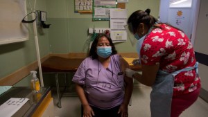 El personal del hospital de Bariloche vacunado logró un 94% de anticuerpos