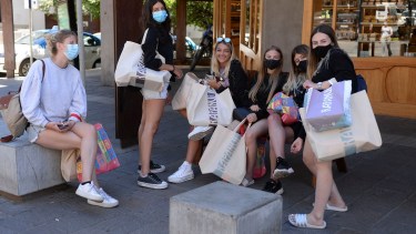 Las chocolaterías de Bariloche volvieron a tener locales colmados y buenas ventas este verano. Foto: Alfredo Leiva