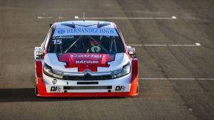 Un toque complicó a Cabrera en el sprint del TC 2000