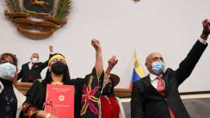 Asumió en Venezuela la nueva Asamblea Nacional, desconocida por la oposición