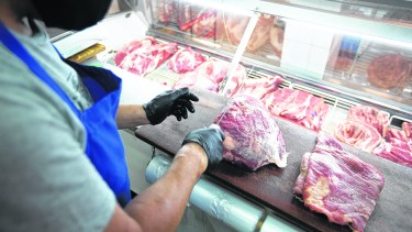 Esta semana, el Gobierno lanzó el plan para controlar el precio de la carne. (Juan Thomes).-