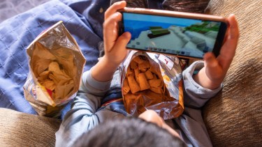 A veces, con tal de no “decepcionar” a los niños y generar un llanto, cedemos ante un pedido que lo termina aislando de su entorno.