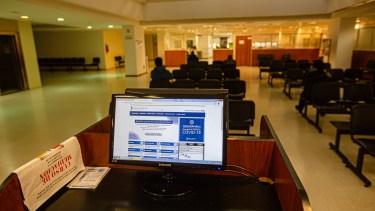 En los últimos días de julio y luego de cruces con abogados, se dispuso el regreso paulatino de los judiciales rionegrinos a sus puestos.