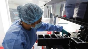 Coronavirus: murieron 160 personas y se detectaron 8704 nuevos casos en el país