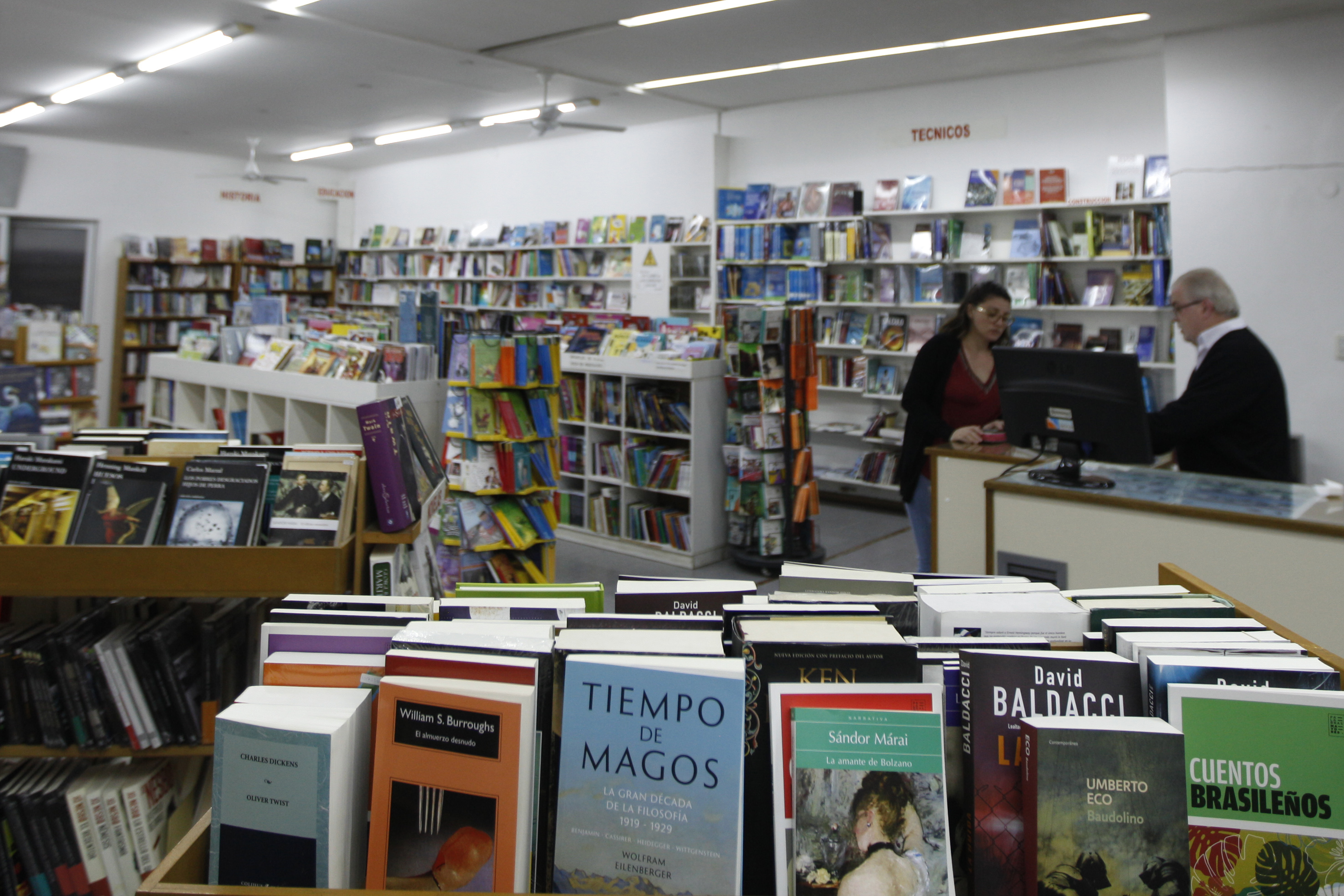 Tres librerías de Neuquén serán declaradas patrimonio histórico de Neuquén, entre ellas Libracos. (Foto: Juan Thomes).