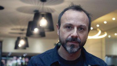 A Pablo Bernasconi le costó separar lo afectivo al imaginar “cómo representar de la manera más suculenta posible la obra de un autor”.