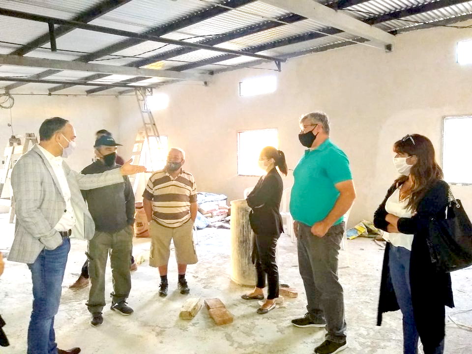 Doñate se reunió con el intendente de Chichinales, y recorrieron obras en marcha. (Foto Néstor Salas) 