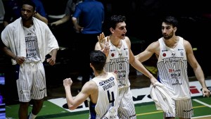 Peñarol sorprendió a San Lorenzo en la LNB