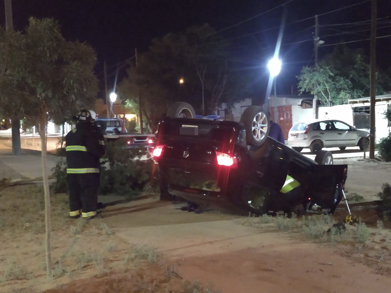 Un joven murió tras volcar con su vehículo en Plaza Huincul. (Foto: Gentileza).