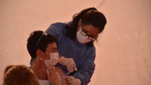 Aseguran que los docentes son los siguientes en la lista de vacunación en Neuquén