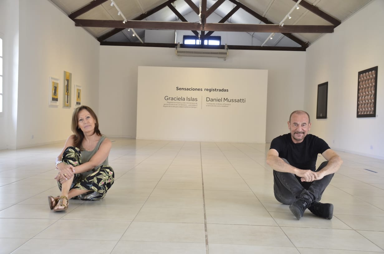 Graciela Islas y Daniel Mussatti dialogan a través de sus obras en "Sensaciones registradas".