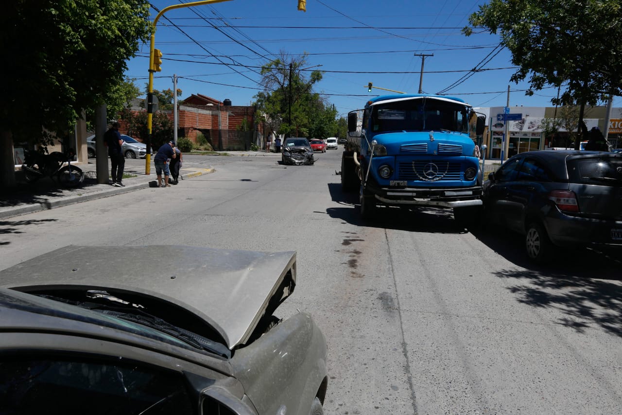 El accidente ocurrió en Alsina y Buenos Aires. Foto: Juan Thomes 