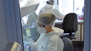 Neuquén sumó 120 nuevos casos de coronavirus en el inicio del domingo