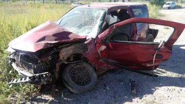 El conductor del Renault Clio murió por las heridas que sufrió en el choque. (Foto gentileza)