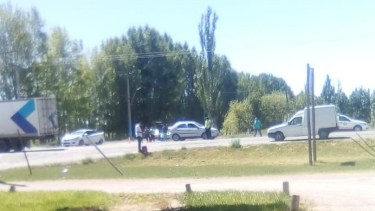 El impacto se produjo en Ruta 22 y Félix Heredia, en J.J. Gómez. (foto: gentileza)