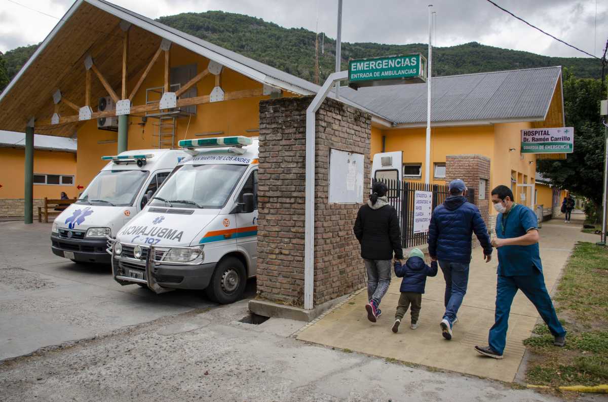 El hospital de San Martín funciona en conjunto con la clínica Chapelco y los hospitales de Junín y La Angostura. (Foto: Patricio Rodríguez)