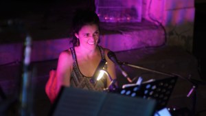 Ana Bertora se presenta en el Patio Cultural de Patagones