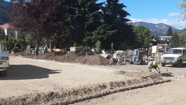 Ya se contruye la base sobre la que se montará el hospital modular prometido por el gobierno nacional para San Martín de los Andes. Foto: gentileza